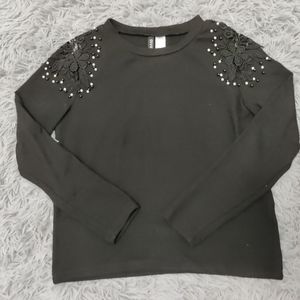 H&M Embroidered Shoulder Sweater